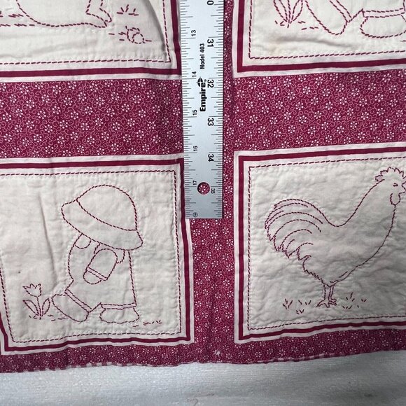 Vintage Charming Red and Cream Quilt - Picture 11 of 12